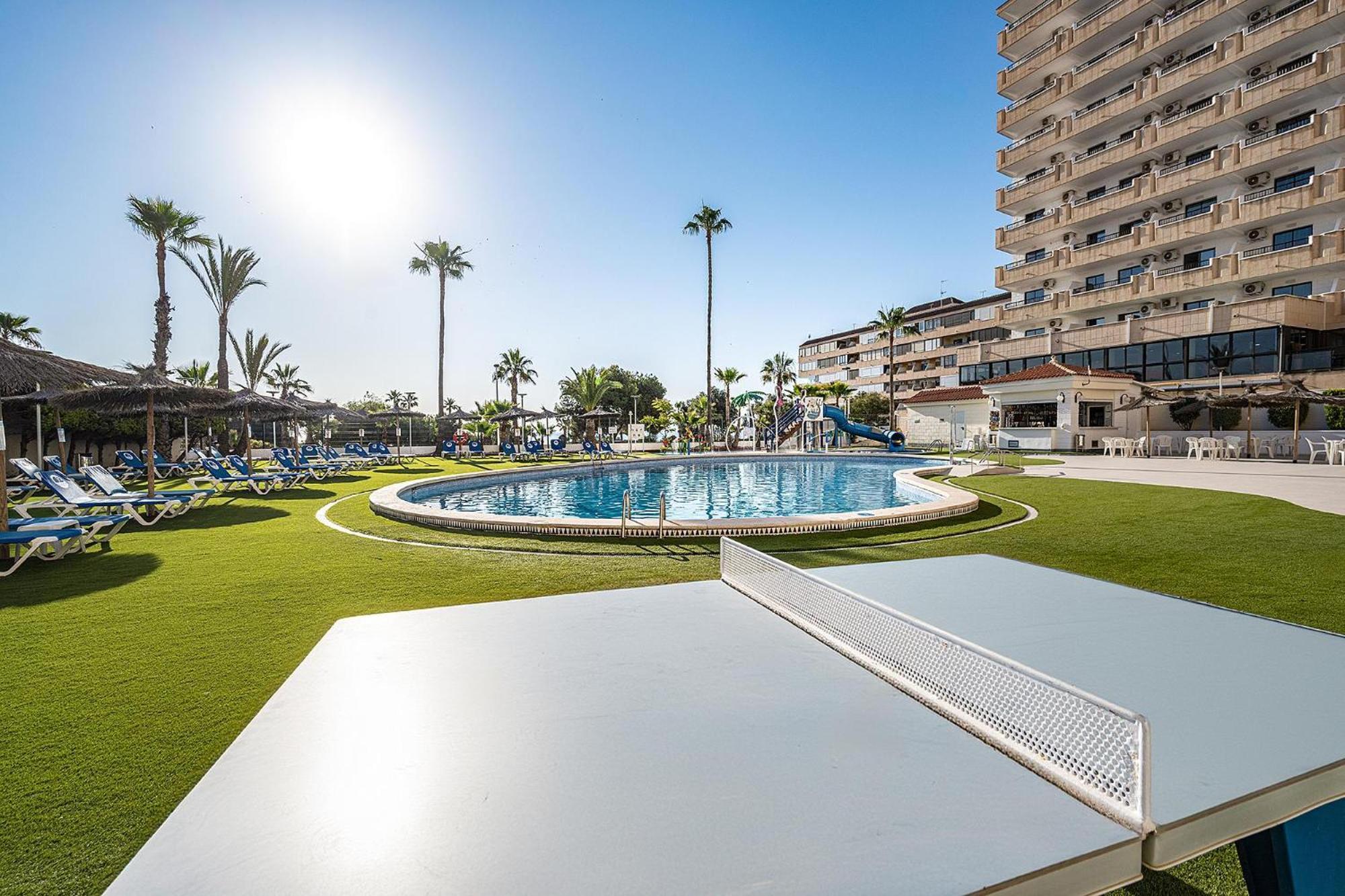 Hotel Playas De Torrevieja Kültér fotó